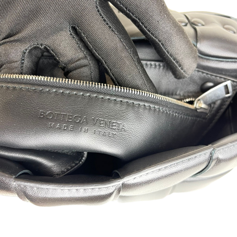 Chain Cassette Bag Leather Black SHW