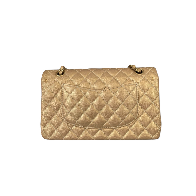 Classic Medium Flap Caviar Gold GHW