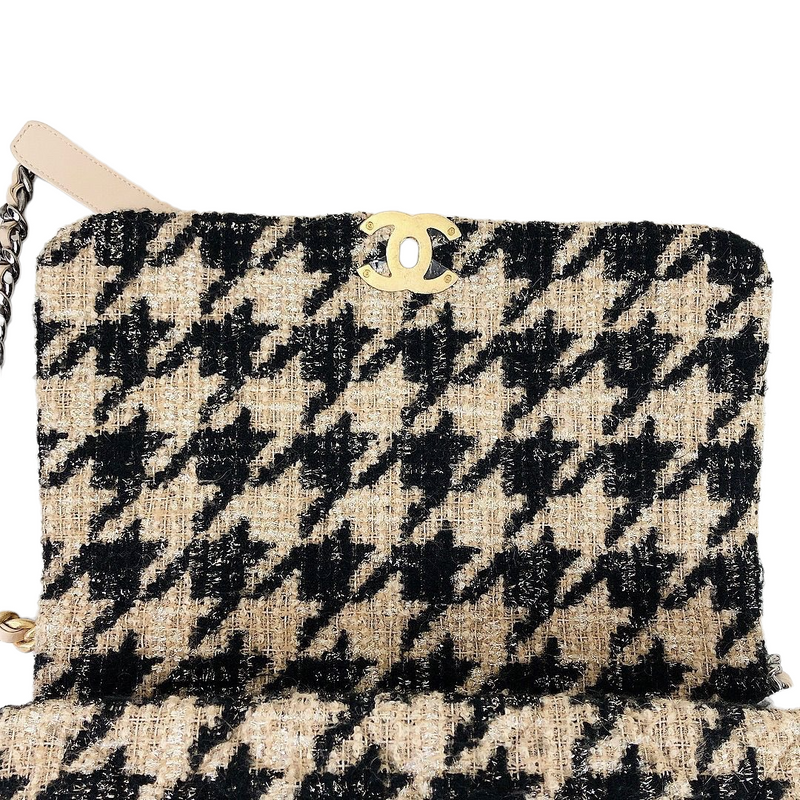 Maxi Chanel 19 Houndstooth Tweed 19K Beige Black Flap Bag Bag
