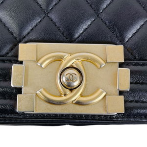 Boy Old Medium Calfskin Black GHW