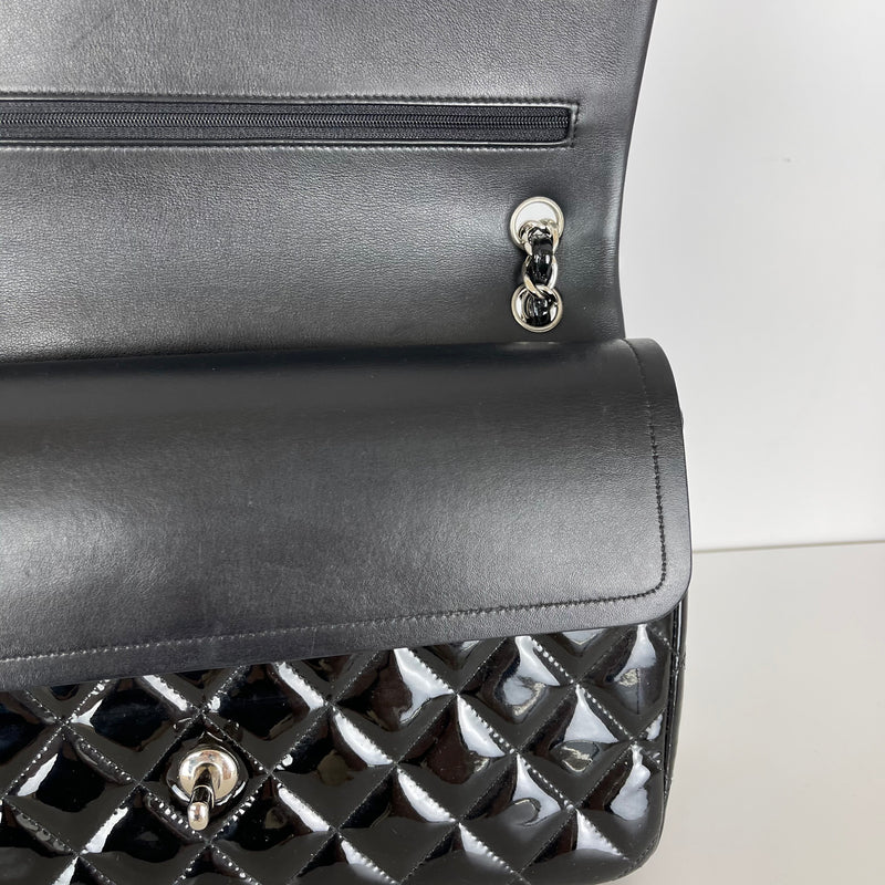 Double Flap Jumbo Quilted Patent in Black SHW