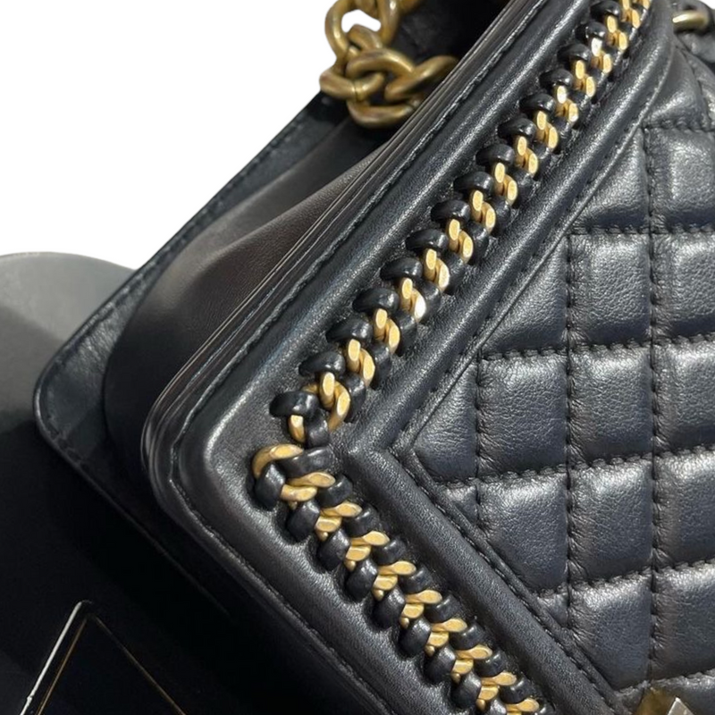Boy Old Medium Handle Calfskin Black GHW