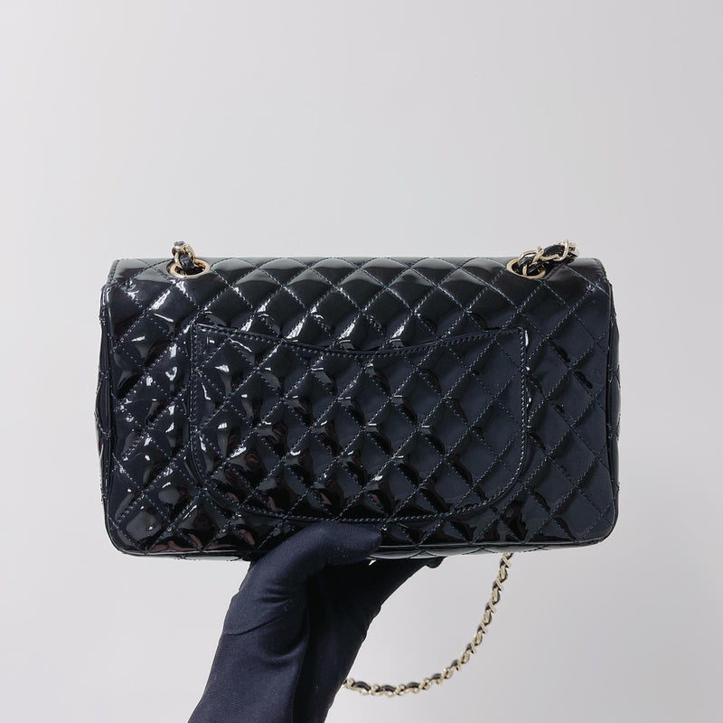 Quilted Medium Cruise Charm Single Flap Patent Black