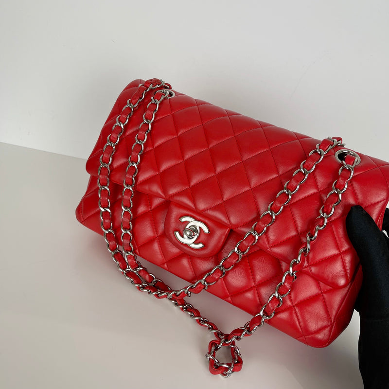 Classic Flap Medium Lambskin Red SHW