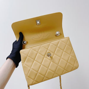 Trendy CC Small Flap Yellow toned neutral