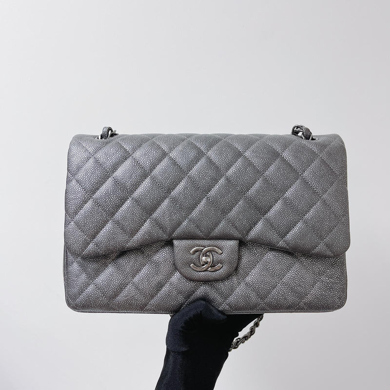 Jumbo Classic Double Flap Caviar Iridescent Dark Grey RHW