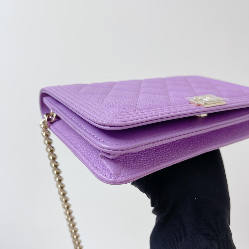 Boy Wallet on Chain Caviar Lilac LGHW