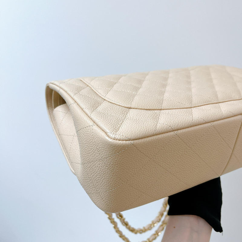 Double Flap Jumbo Caviar Beige GHW