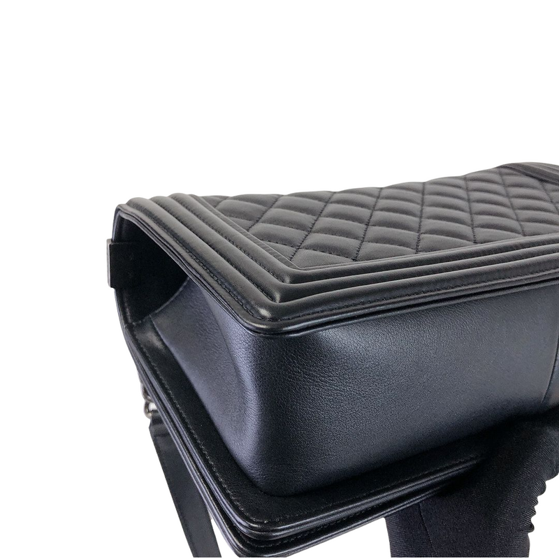 Boy Old Medium Calfskin Black RHW