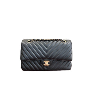 Medium Classic Chevron Calfskin Black GHW