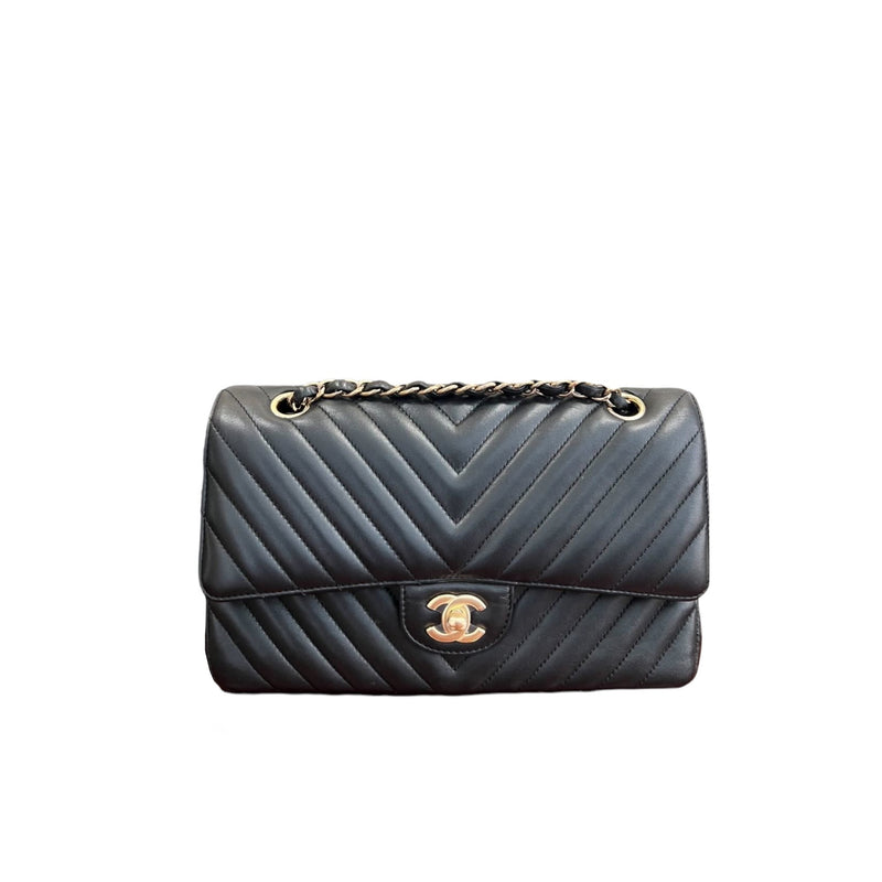 Medium Classic Chevron Calfskin Black GHW