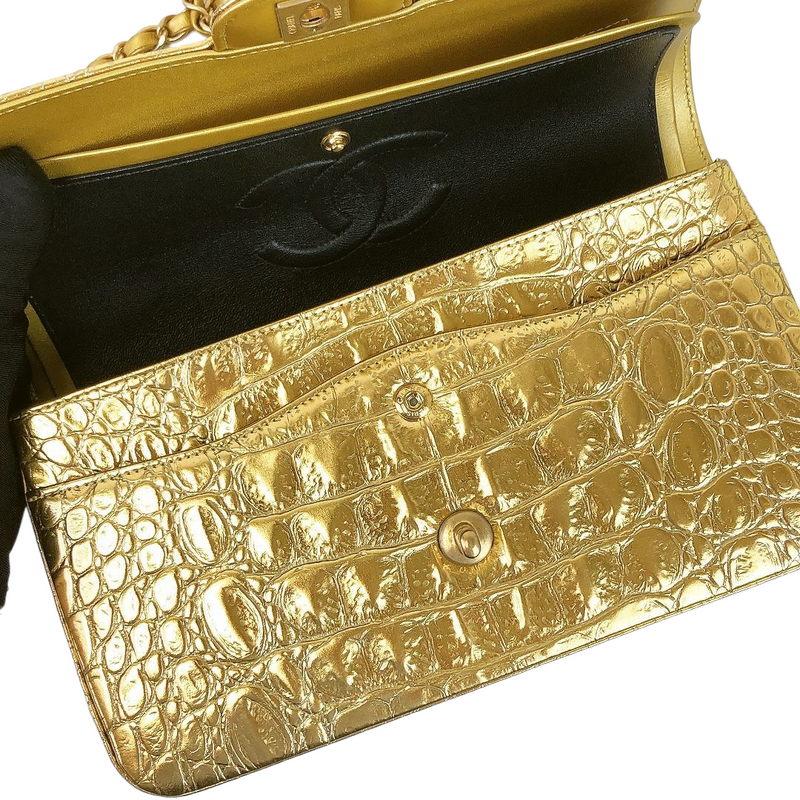 Embossed Calfskin Medium Classic Gold GHW