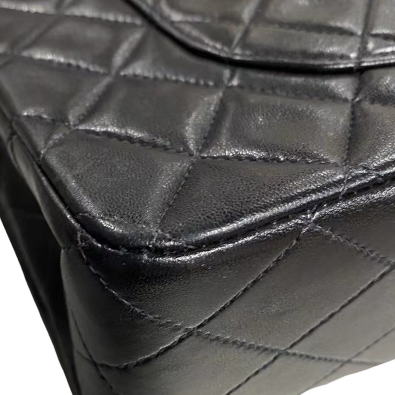 Vintage Classic Flap Medium Lambskin Black GHW