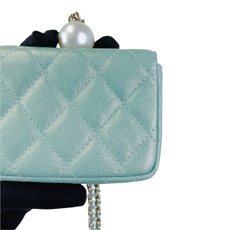 Caviar Quilted Pearl Card Holder Caviar Blue GHW