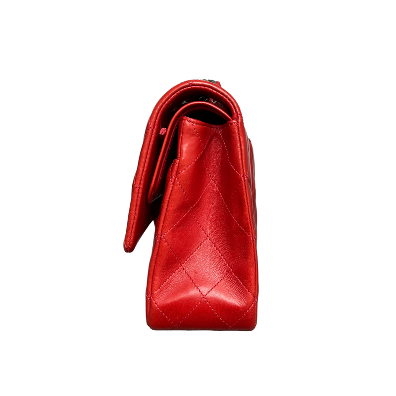 Medium Classic Double Flap Lambskin Red SHW