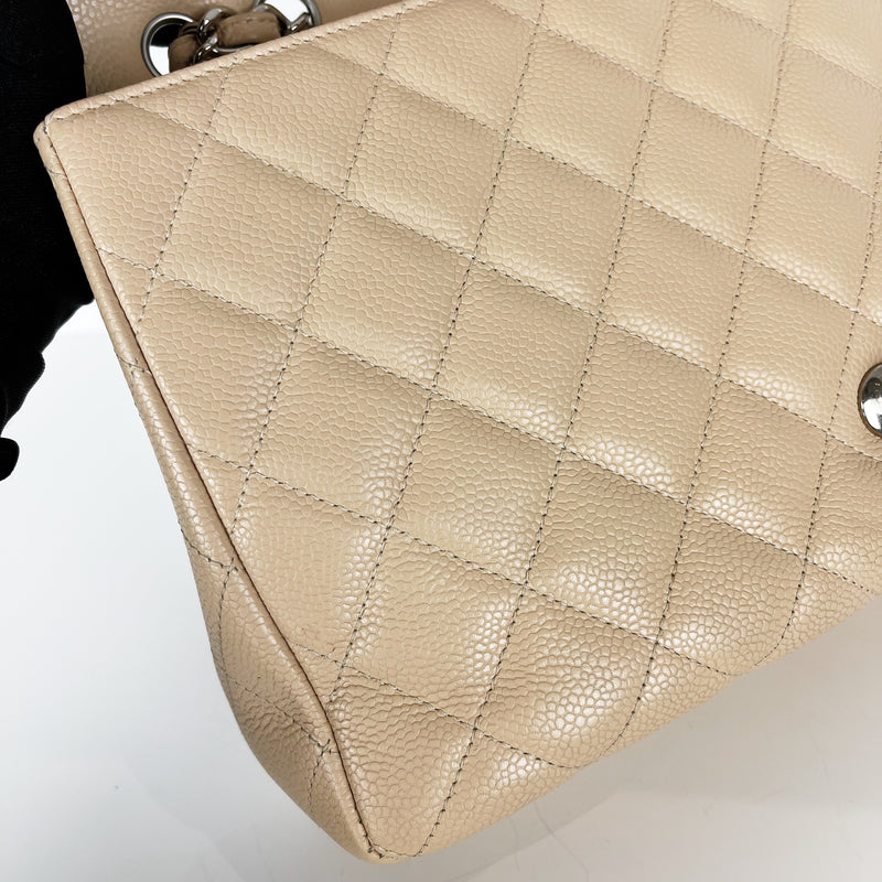 Single Flap Jumbo in Beige Caviar with SHW