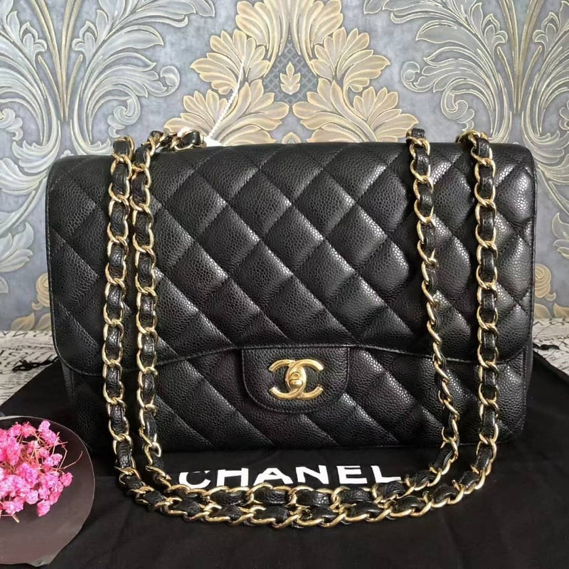 Single Flap Classic Jumbo in Black Caviar with GHW