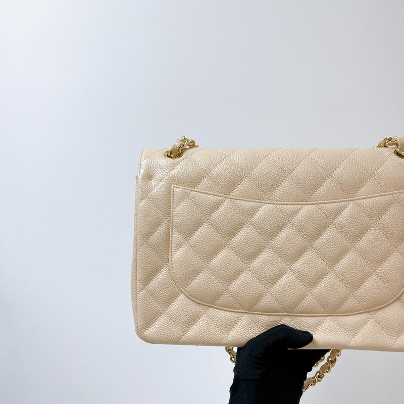 Double Flap Jumbo Caviar Beige GHW