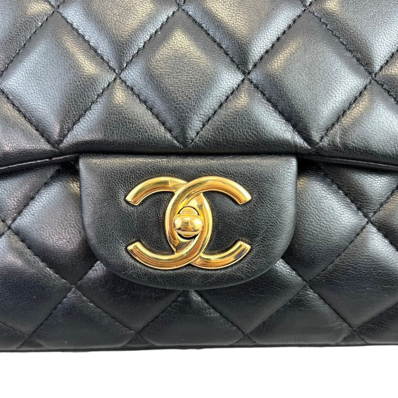 Double Flap Maxi Lambskin Black GHW