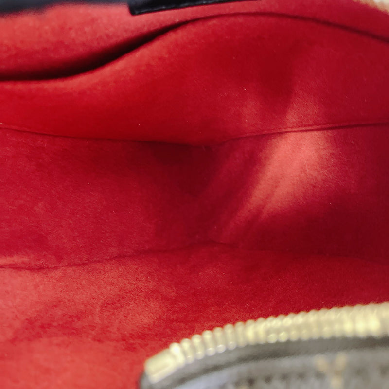 Fall In Love Sac Coeur Monogram