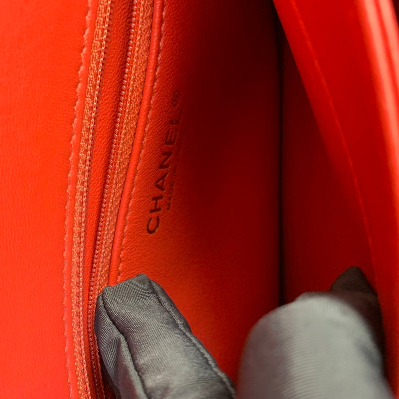 Small Trendy CC Chevron Lambskin Red GHW