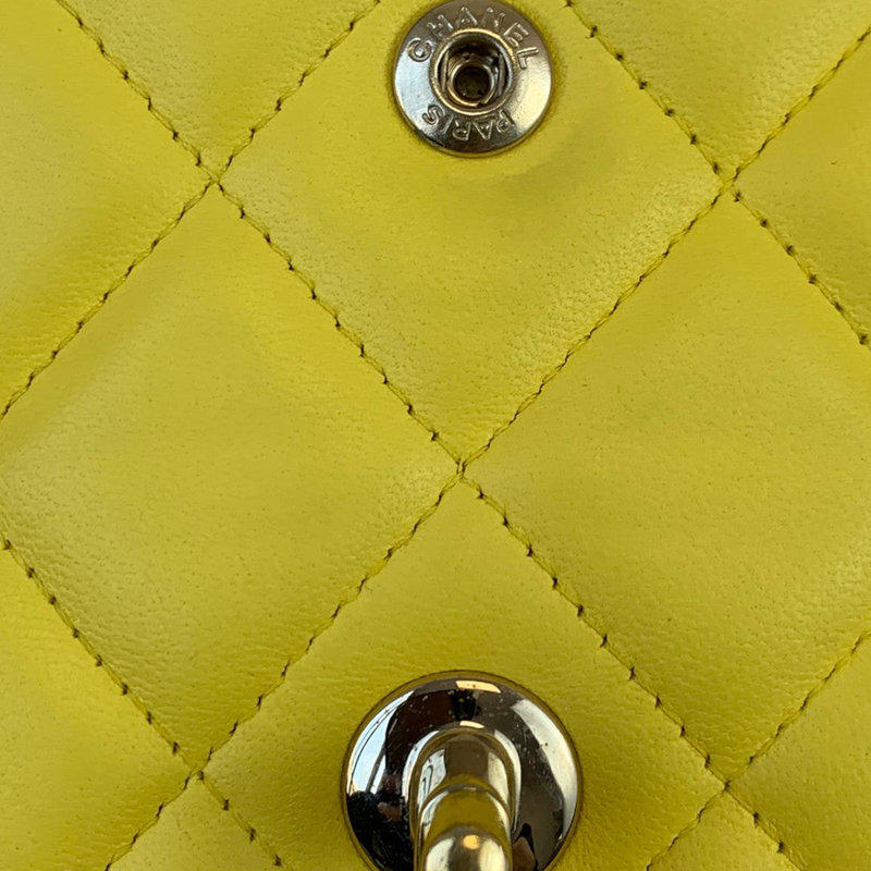 Classic Double Flap Jumbo Lambskin Yellow GHW
