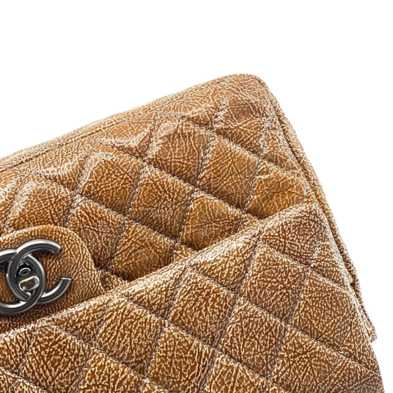 Medium Classic Flap Crumpled Calfskin Brown RHW