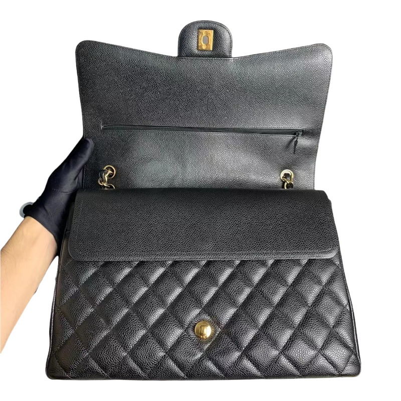 Classic Double Flap Caviar Maxi Black GHW