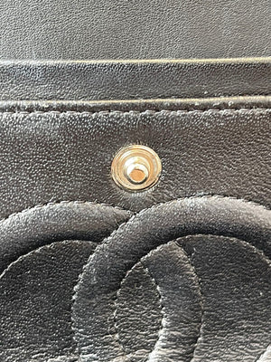 Medium Classic Flap Patent Black SHW