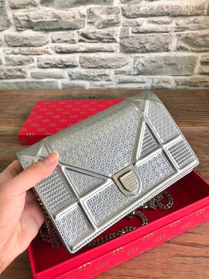 Mini Diorama in Silver Metallic Calfskin