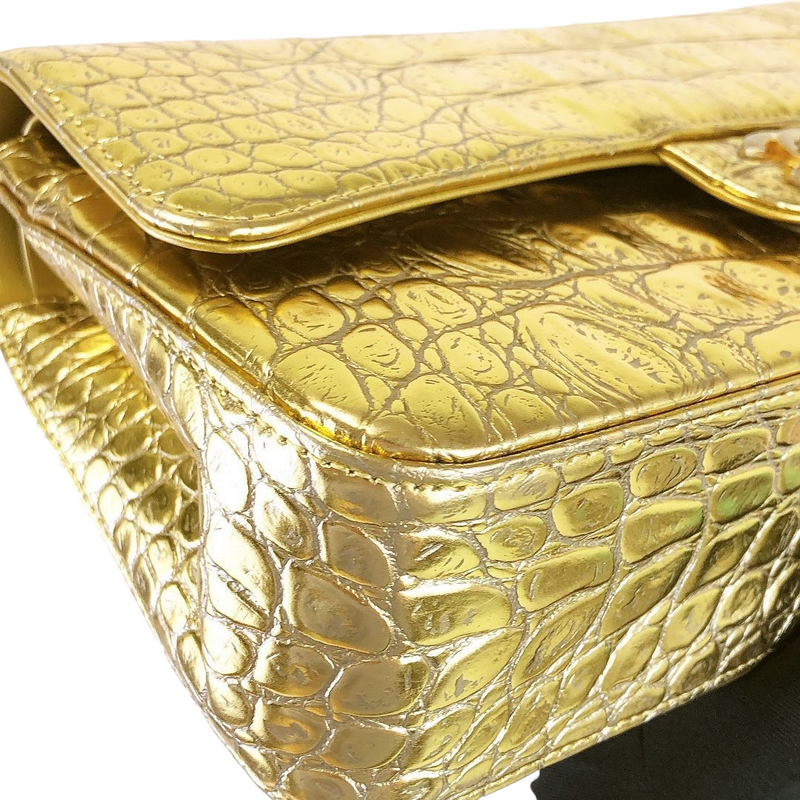 Embossed Calfskin Medium Classic Gold GHW
