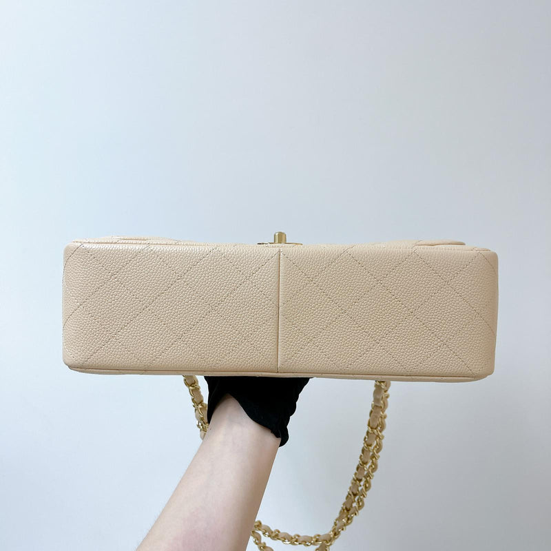 Double Flap Jumbo Caviar Beige GHW