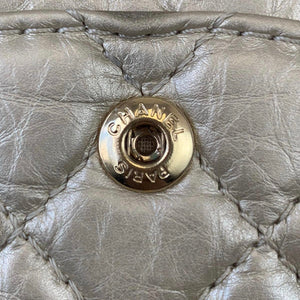 Classic Reissue 225 Calfskin Gold GHW