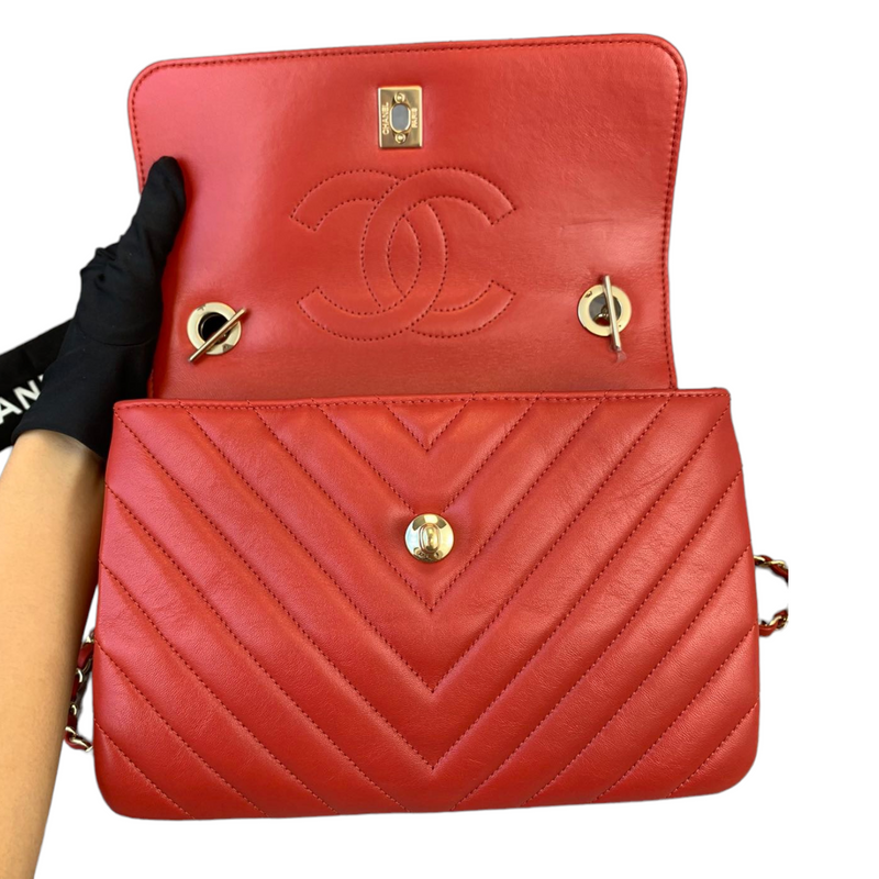 Small Trendy CC Chevron Lambskin Red GHW