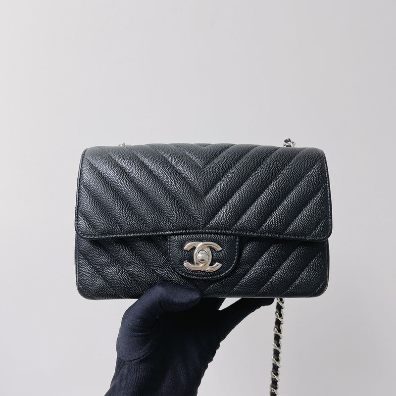 Mini Flap Bag Chevron Caviar Black SHW