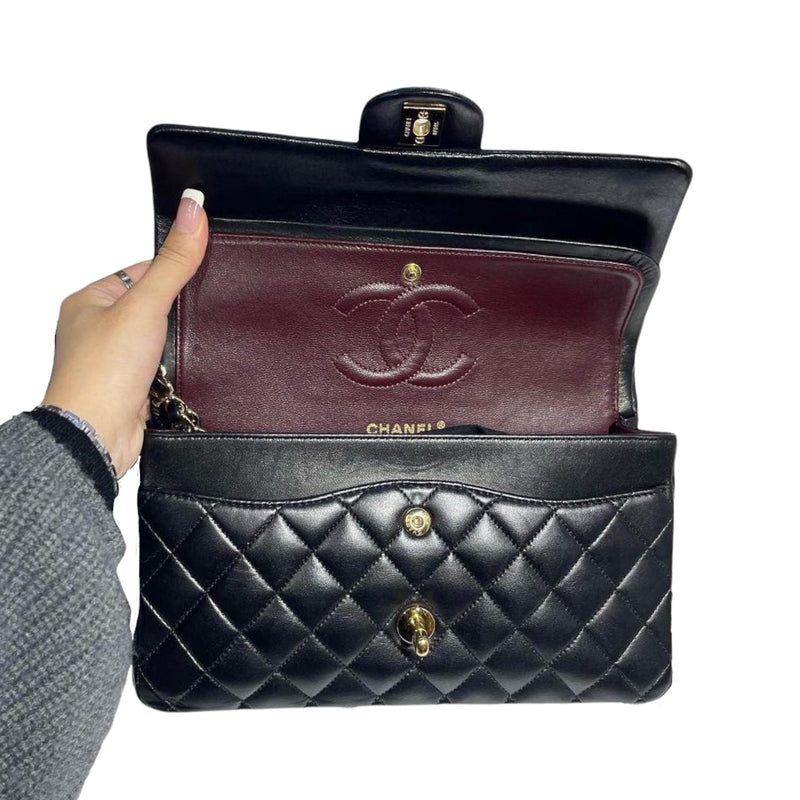 Classic Flap Medium Lambskin Black GHW