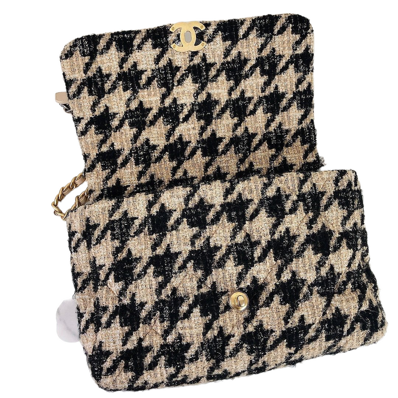 Maxi Chanel 19 Houndstooth Tweed 19K Beige Black Flap Bag Bag