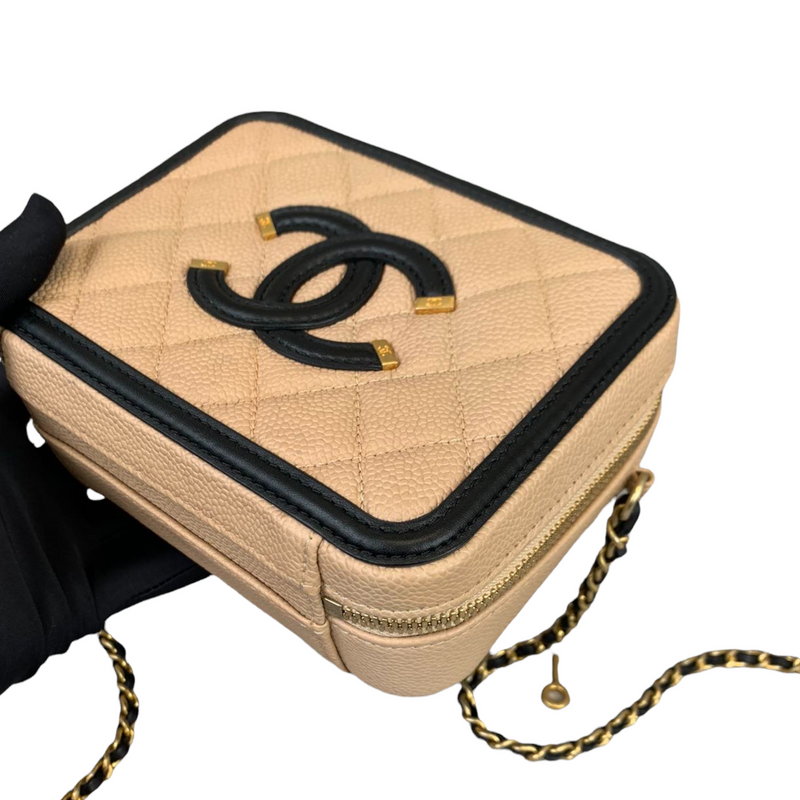 Chanel Classic Black Beige Filigree Medium Vanity Case Light Gold Hard –  AYAINLOVE CURATED LUXURIES