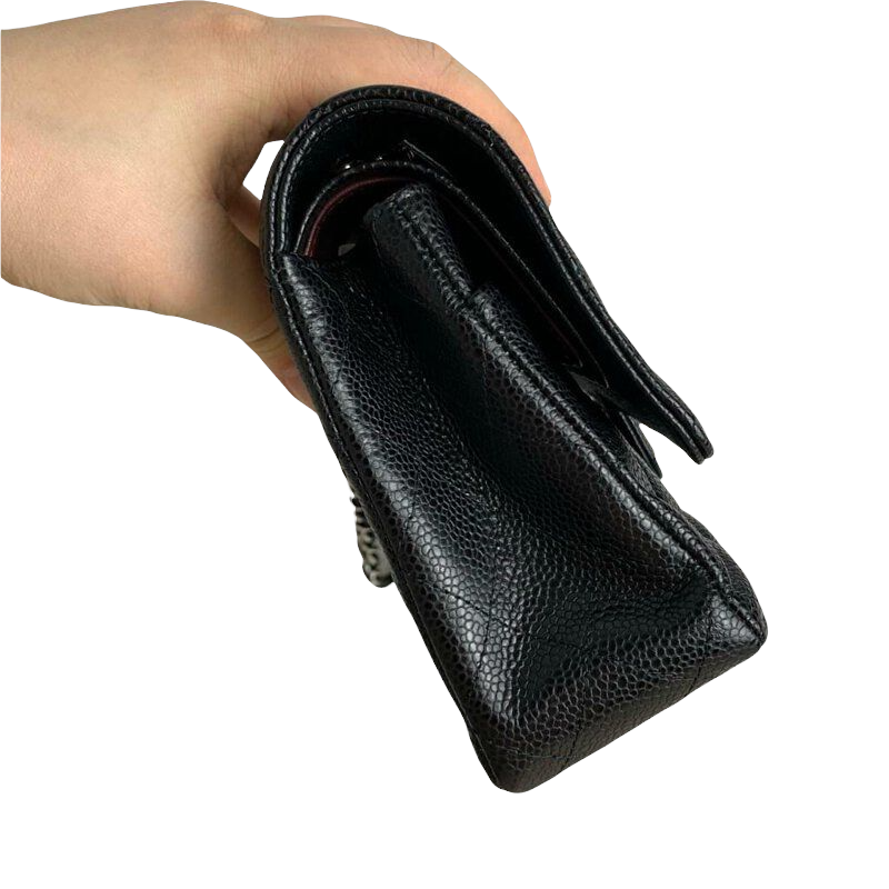 Classic Flap Caviar Medium Black SHW