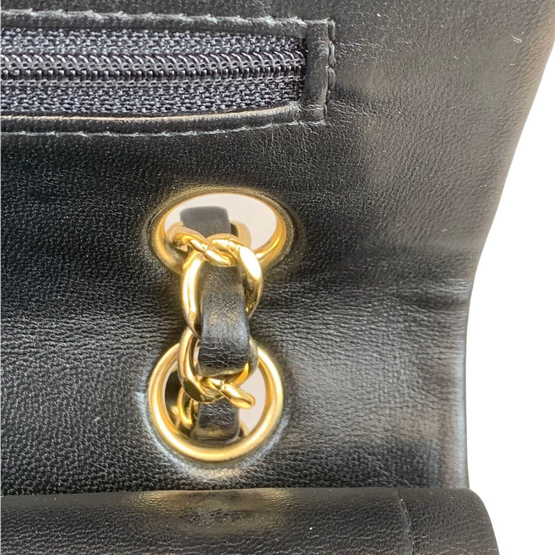 Classic Flap Black Medium Lambskin GHW