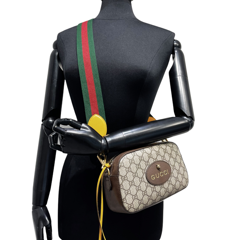 Gucci Brown GG Supreme Neo Vintage Pouch Beige Cloth Cloth ref.920247 -  Joli Closet