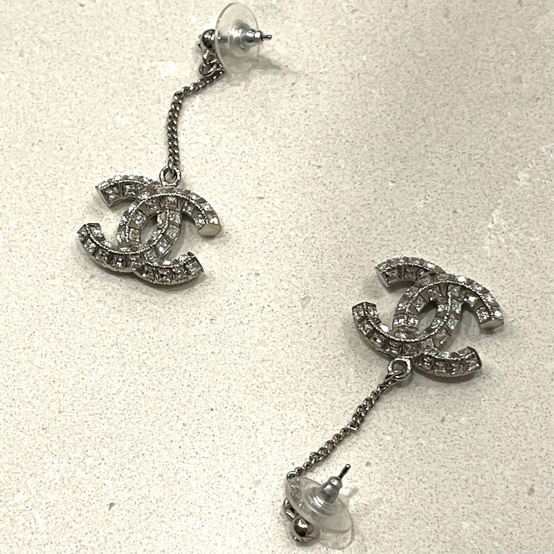 CC Chain Drop Earrings Crystal Silver