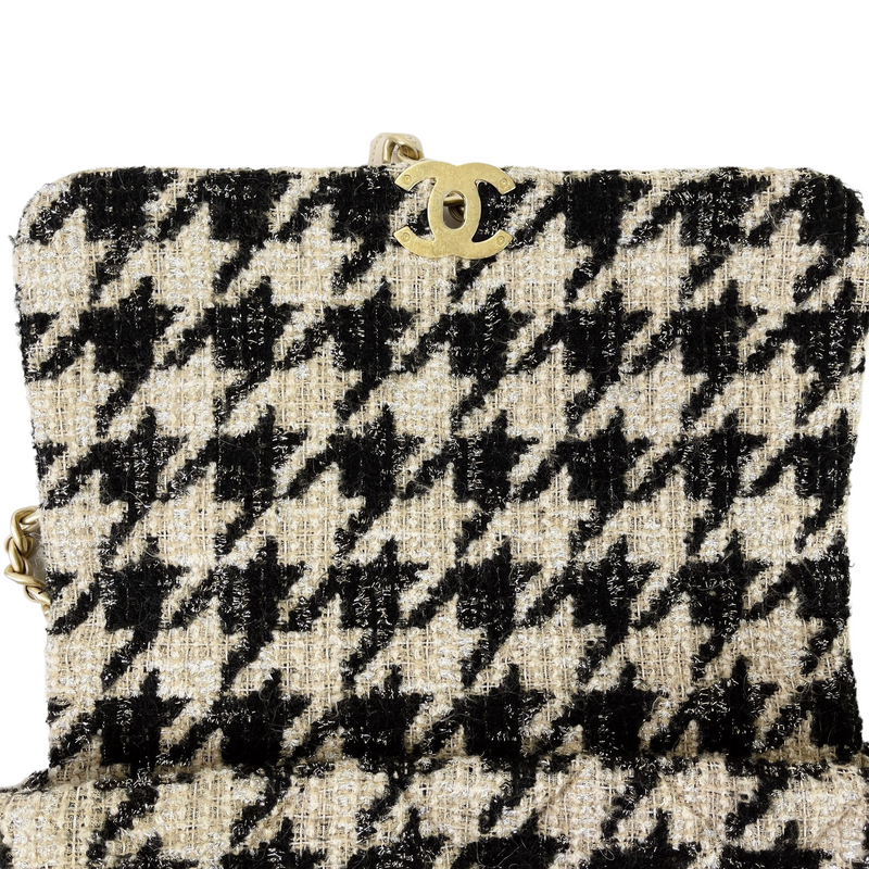 CHANEL 19K Houndstooth Tweed 19 Round Clutch w Chain + Coin Purse *New -  Timeless Luxuries