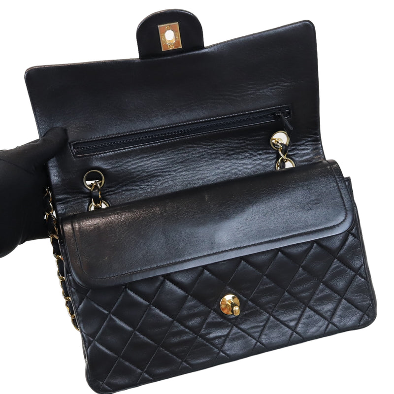 Classic Double Flap Medium Vintage Black GHW