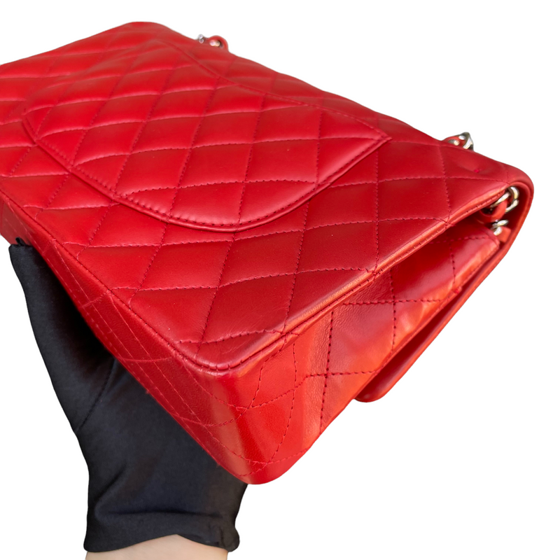 Classic Medium Flap Lambskin Flap Red SHW