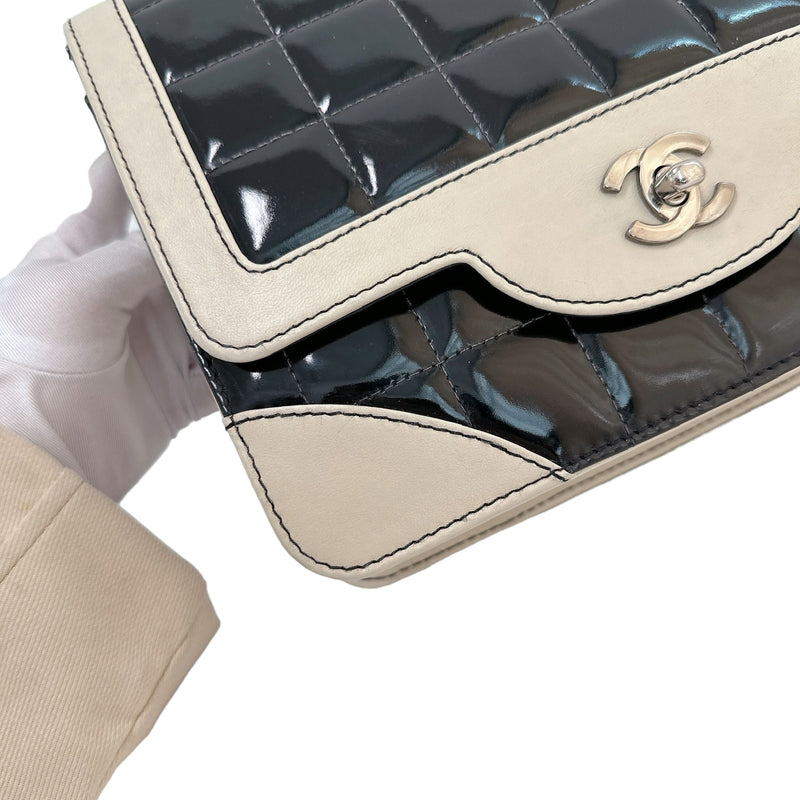 Chocolate Bar Square Patent SHW