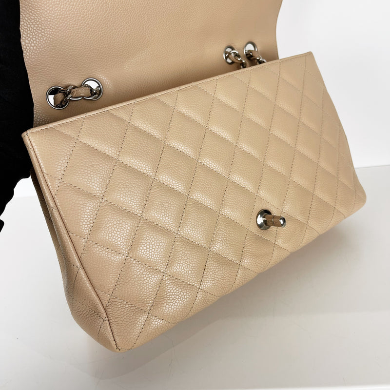 Single Flap Jumbo in Beige Caviar with SHW