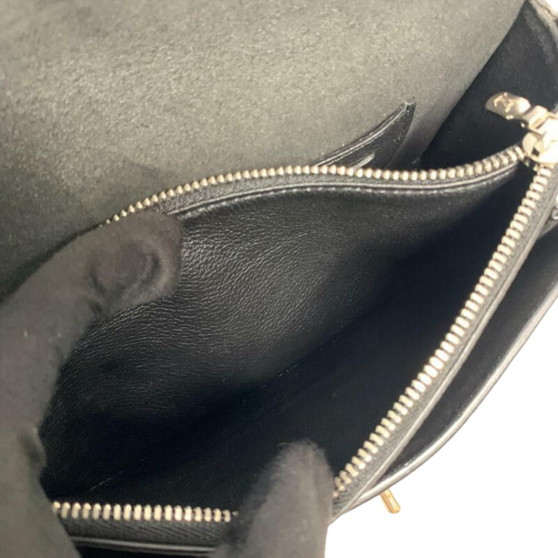 Louis Vuitton 2021 MyLockMe Pochette - Black Crossbody Bags, Handbags -  LOU555395