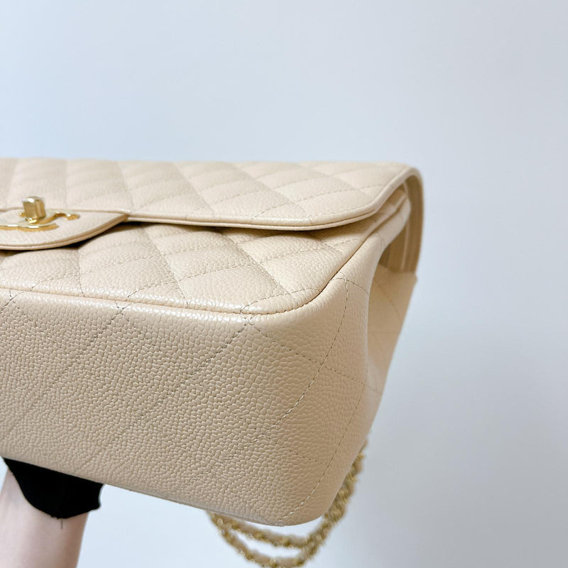 Double Flap Jumbo Caviar Beige GHW