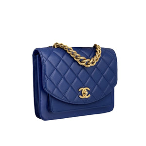 Chain Handle Flap Caviar/Calf Blue GHW